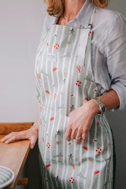 Coastal Apron